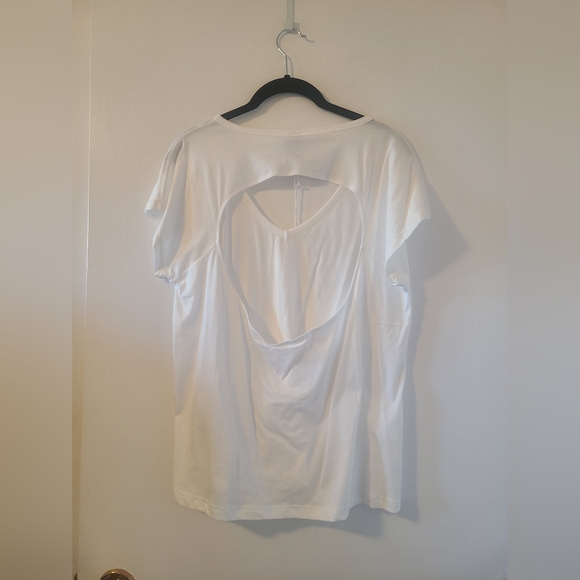 Varley tshirt - Picture 2 of 2